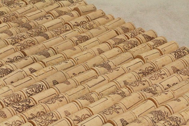 Tuto : un tapis avec des bouchons en liège 5